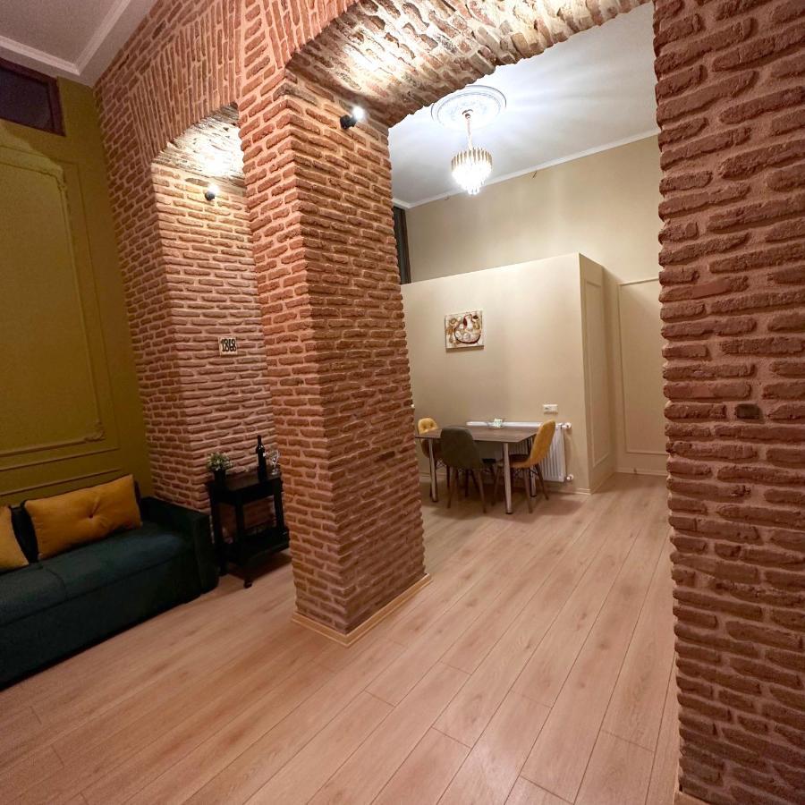 Historic Apartments "1868 Tbilisi" Best Location Экстерьер фото